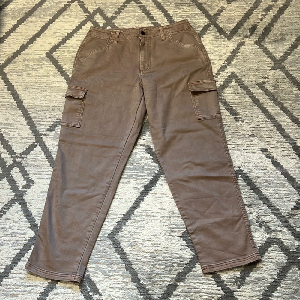 Universal Thread Women’s Boyfriend Cargo Pants Size 10/30R